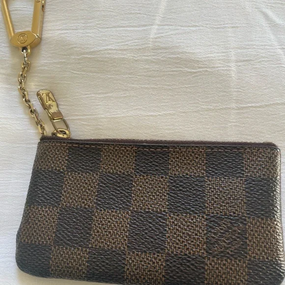 Louis Vuitton Card Holder Key Chain - Picture 2 of 7